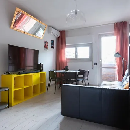 Easytopstay - San Siro Large Flat Apartment