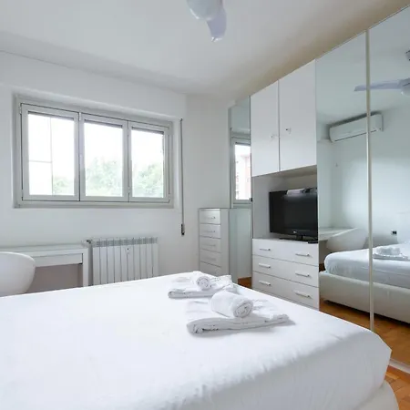Apartment San Siro Large Flat *