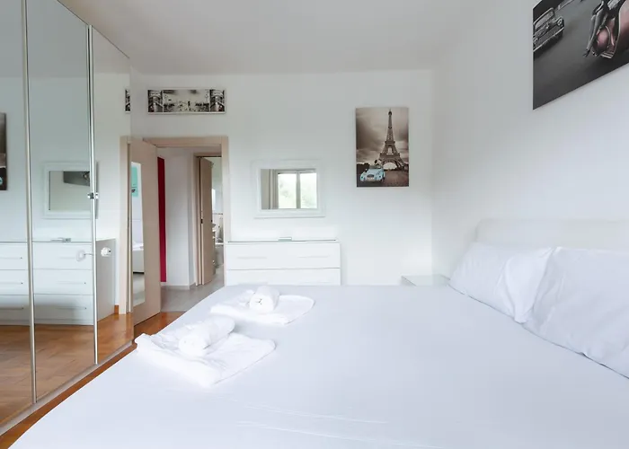 Easytopstay - San Siro Large Flat Apartmán